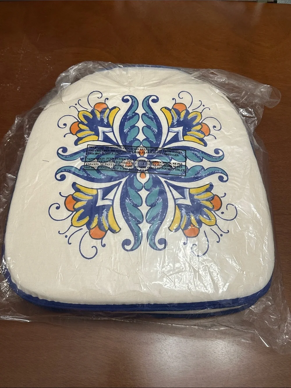 Set of 2 Williams Sonoma Hand Screened Quilted Seat Cushions with Blue Trim